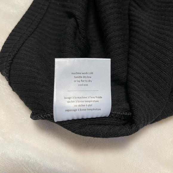 Off shoulder turtle neck long sleeve - Picture 5 of 5